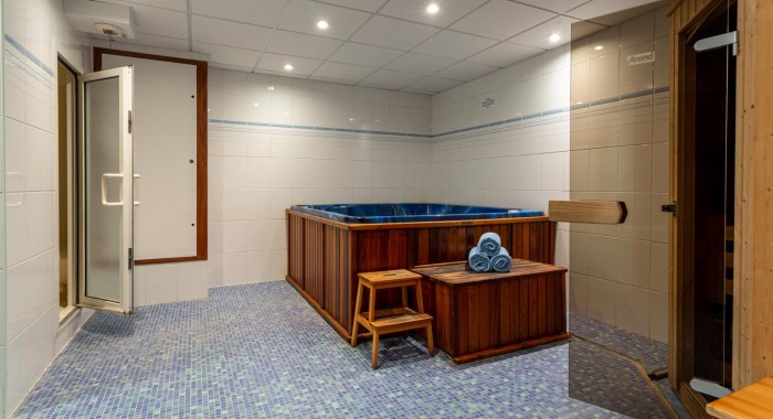 Chalet Catherine, Tignes ski chalet, image 6